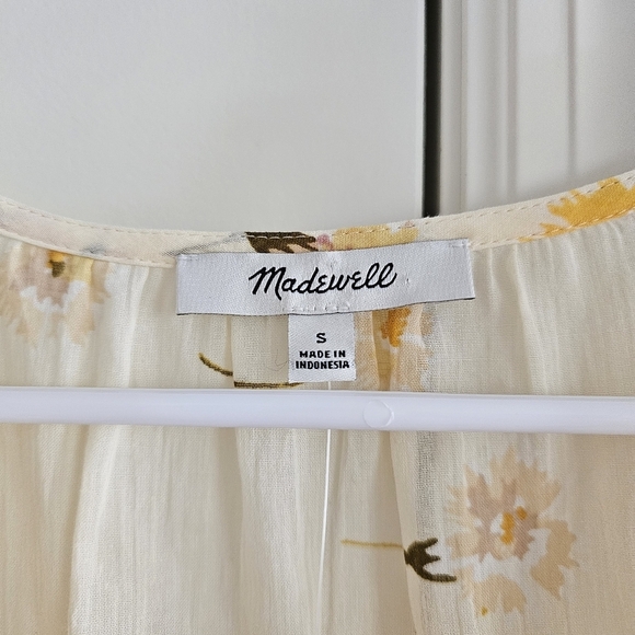 Madewell Courtyard Carnation Print Ruffle Hem Top - Picture 8 of 9